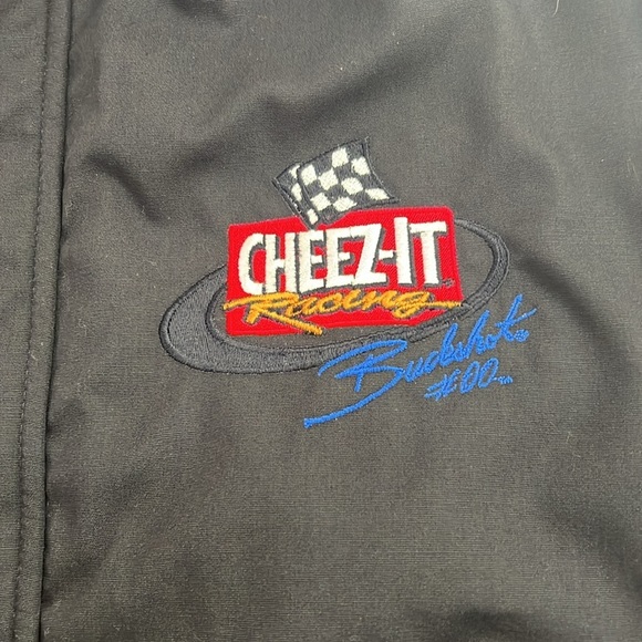 NASCAR racing Jacket Cheez it sponsor 
Beautiful condition size Medium VTG - Picture 5 of 9